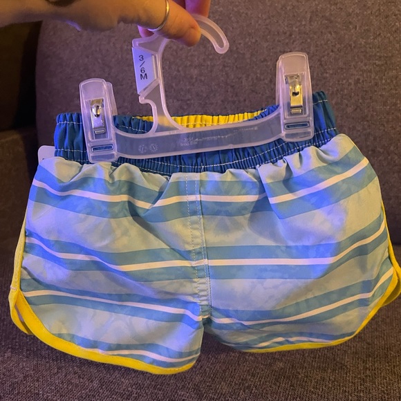 Paw patrol swim trunks for infants - Picture 2 of 2